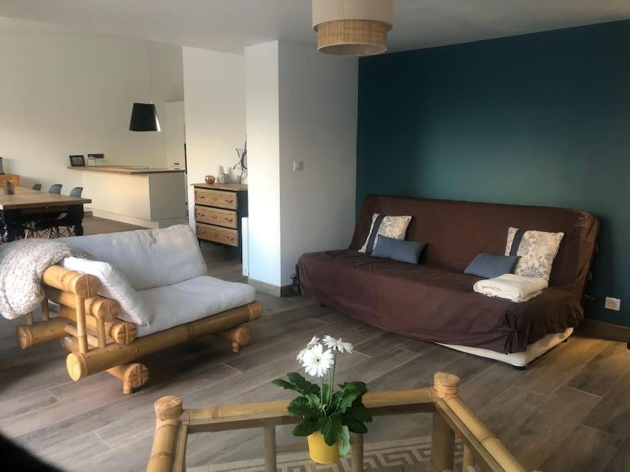 Logement De Plain-Pied Avec Jardin, Terrasse Gurgy Exterior foto